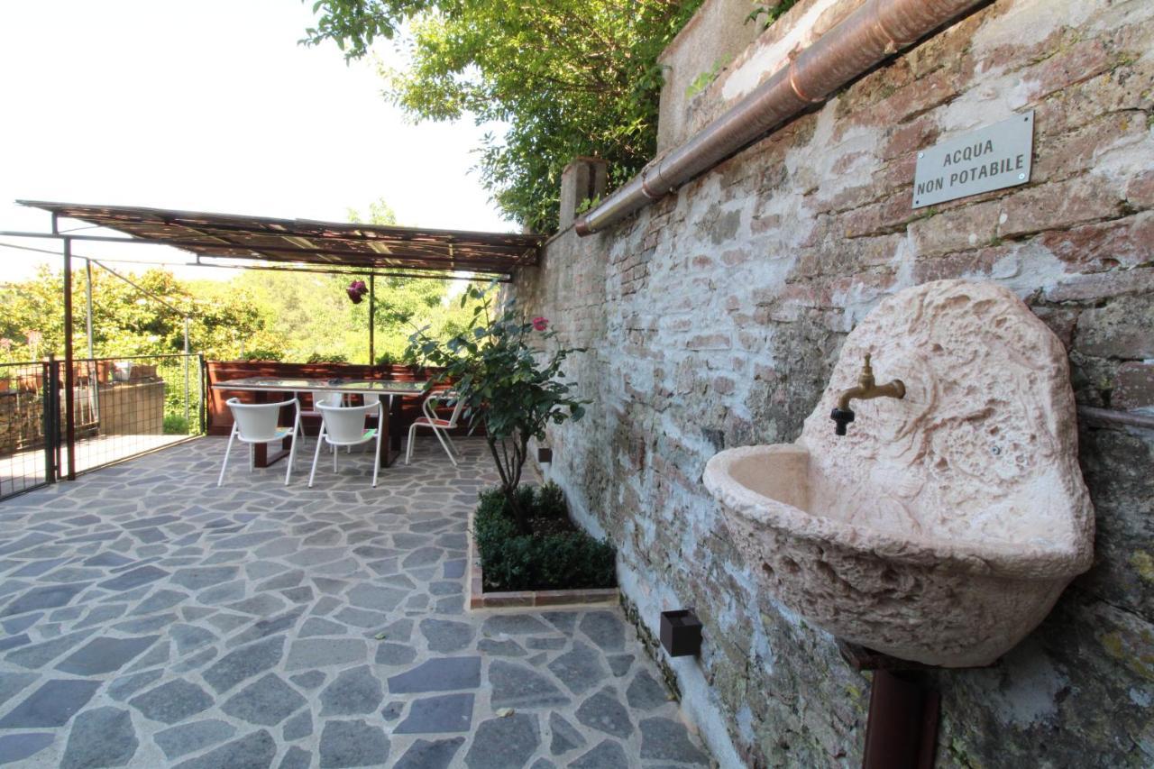 The House Of The Film Appartement Siena Buitenkant foto