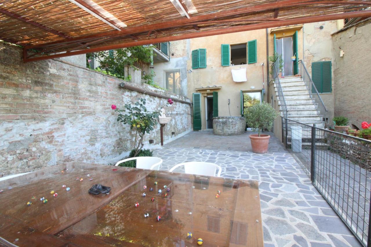 The House Of The Film Appartement Siena Buitenkant foto